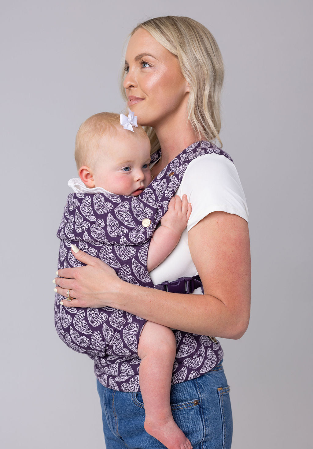 The Monarch Carrier - Violet Wings